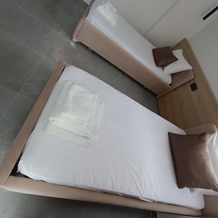 Sun George Bed & Breakfast Himare Luaran gambar