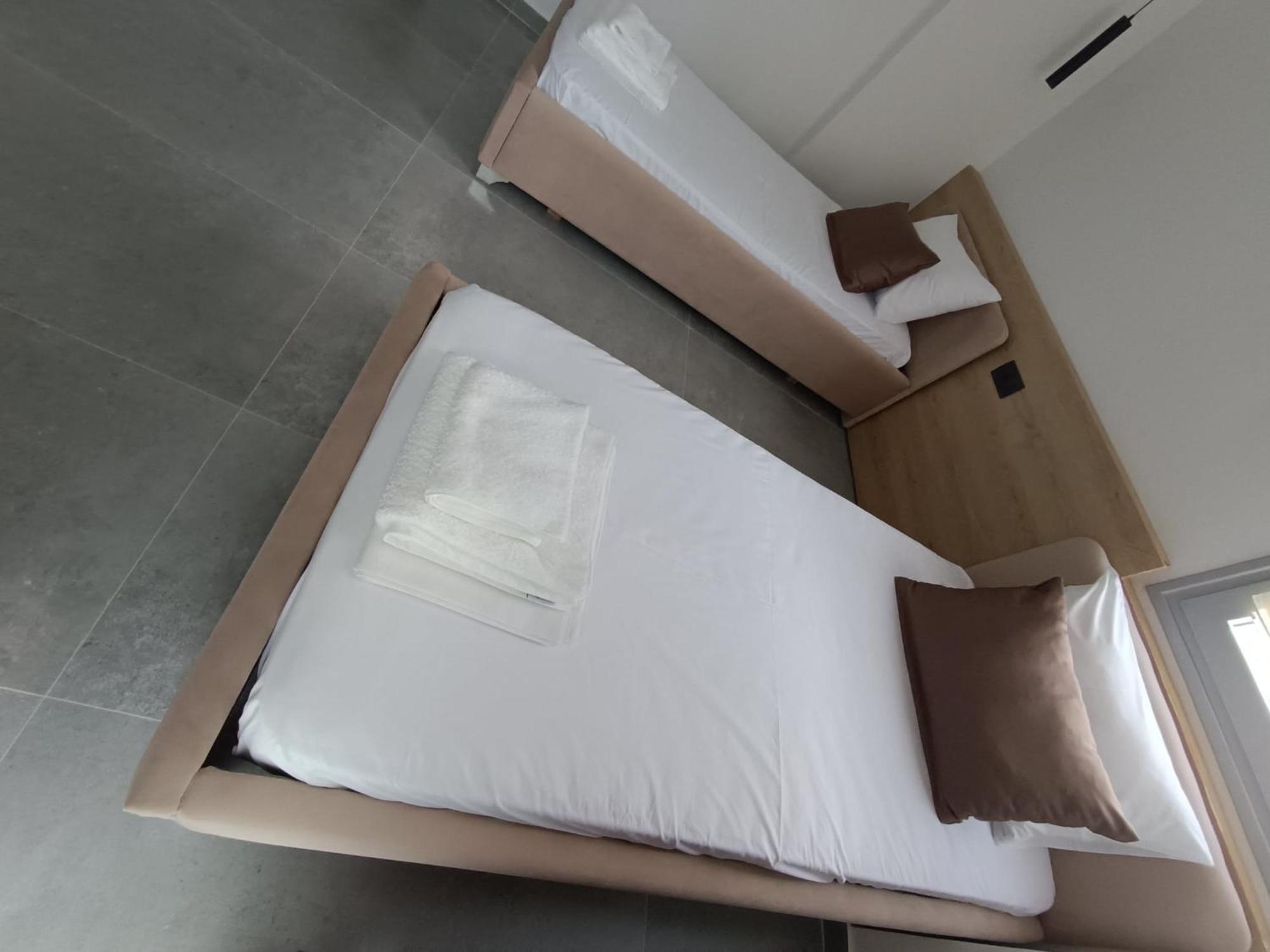 Sun George Bed & Breakfast Himare Luaran gambar