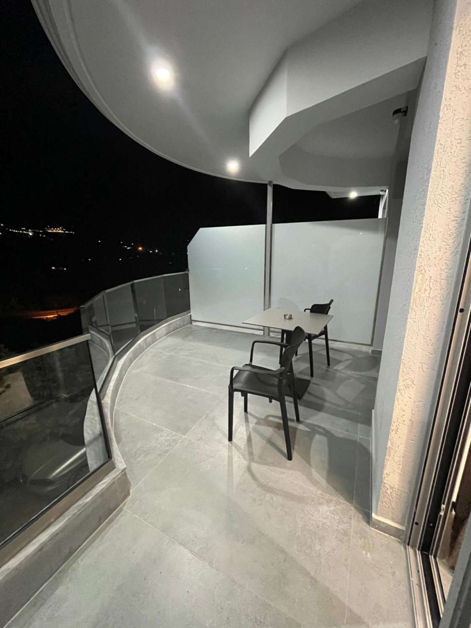 Sun George Bed & Breakfast Himare Luaran gambar